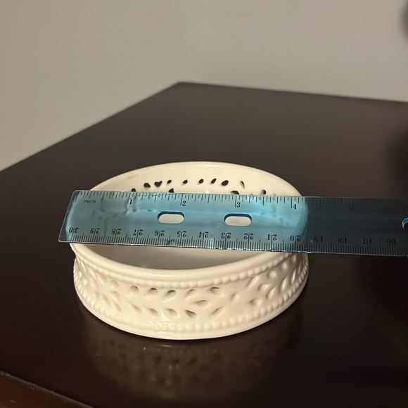 Skye McGhie Nostalgia fine porcelain candle holder - Picture 3 of 6